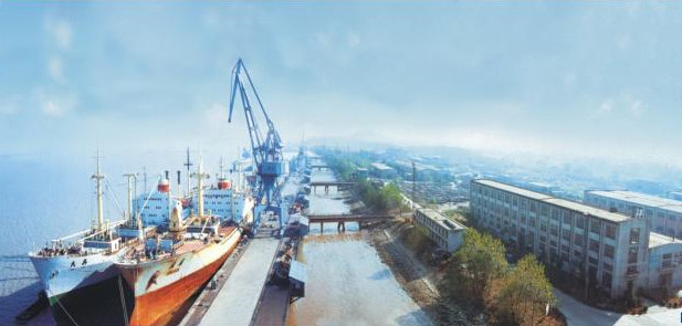 工廠、商務(wù)大樓、工業(yè)園區(qū)、私人企業(yè)、電影院、銀行、政府機關(guān)、學校、酒店娛樂場所等工業(yè)管道疏通、沉淀池清理、化糞池清理、隔油池清理、污泥凈化處理、污水池處理、沉淀池清理、化糞池清理